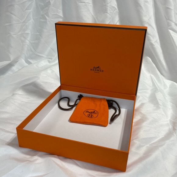 Authentic Hermes Empty Box with small bag - Picture 2 of 3